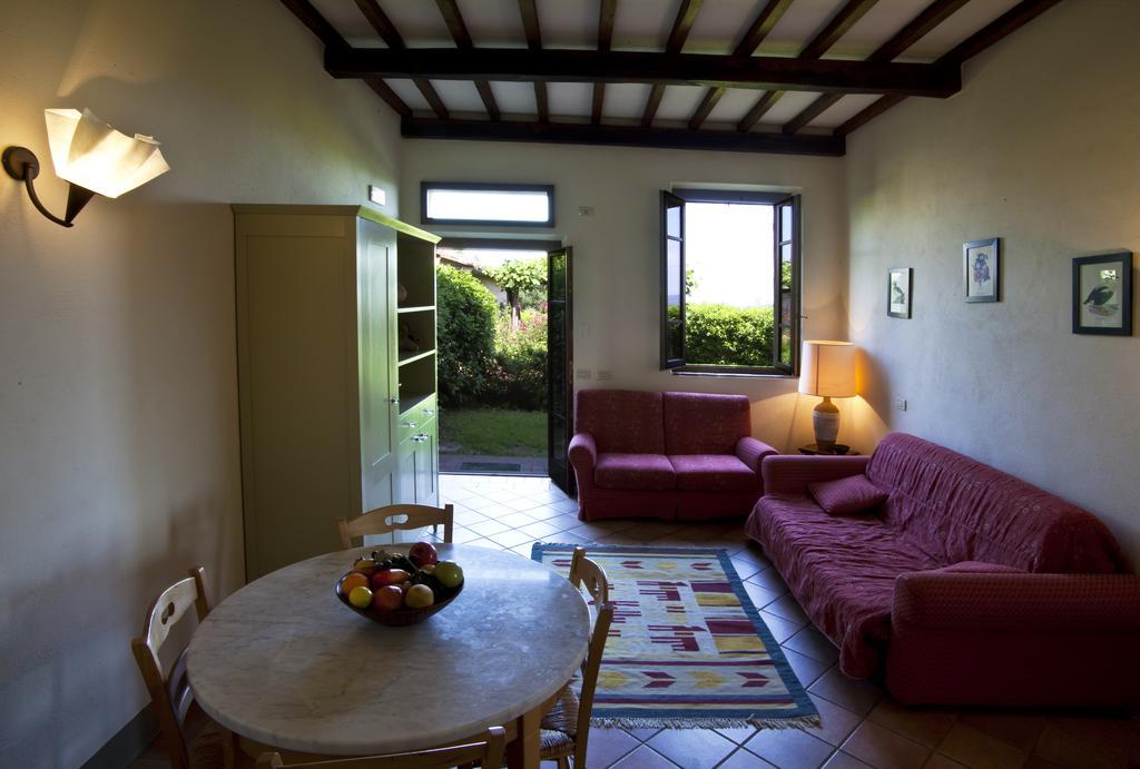 Podere Il Pino Poggibonsi Room photo