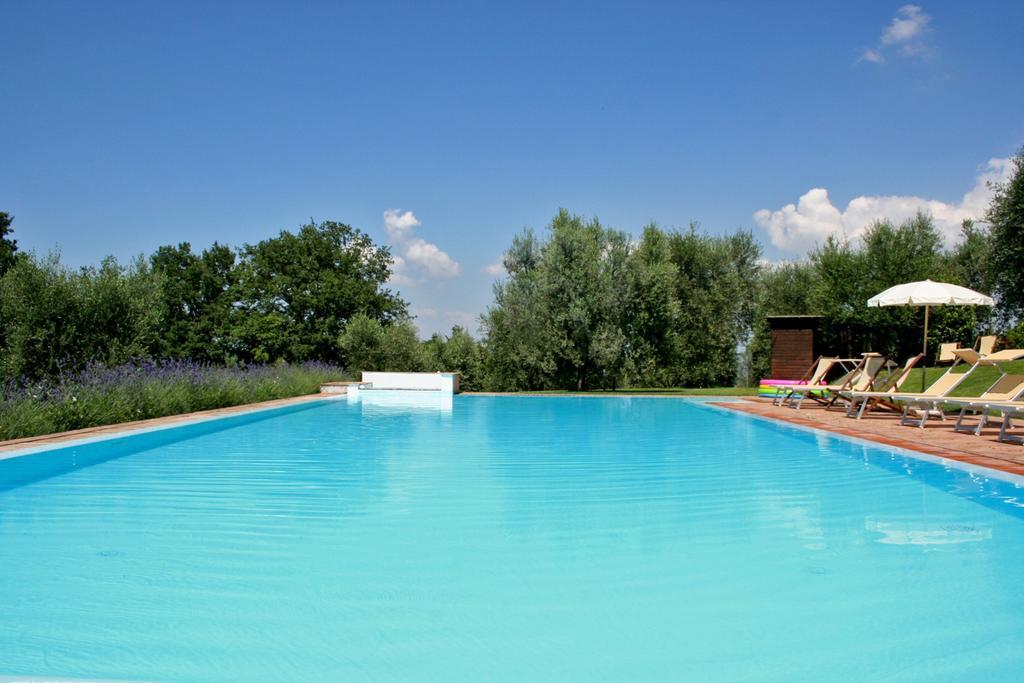 Podere Il Pino Poggibonsi Exterior photo