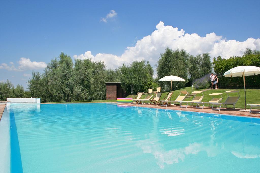 Podere Il Pino Poggibonsi Exterior photo