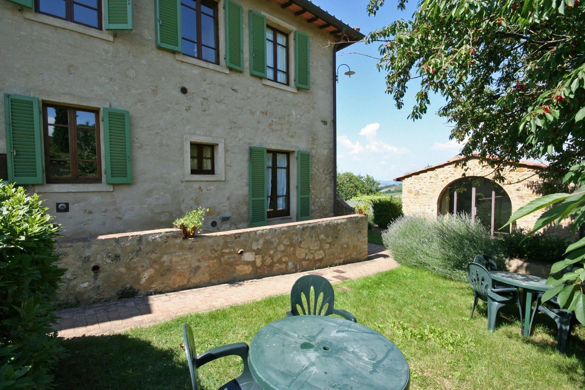 Podere Il Pino Poggibonsi Exterior photo