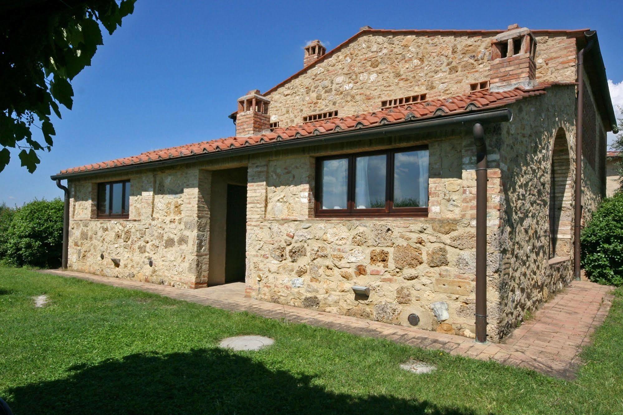 Podere Il Pino Poggibonsi Exterior photo