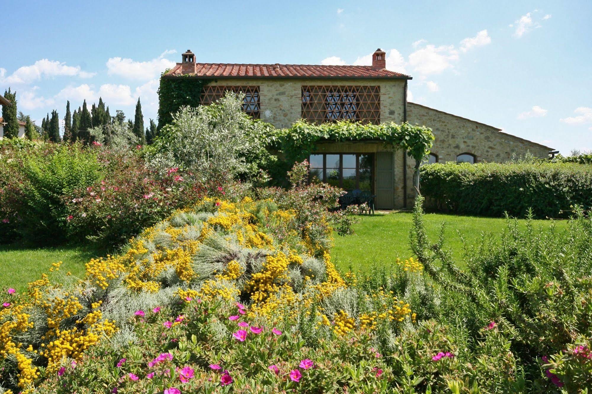 Podere Il Pino Poggibonsi Exterior photo